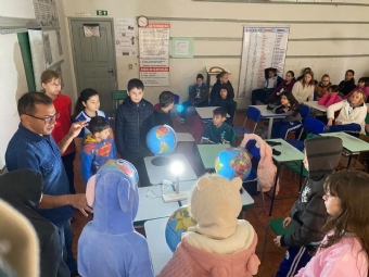 Astronomia leva alunos da Rede Municipal a uma viagem do Big Bang ao Sistema Solar