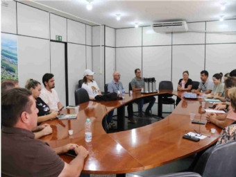 Reunião com Cohapar discute gestão do Condomínio do Idoso e reforça prazo de inscrições em São Miguel do Iguaçu