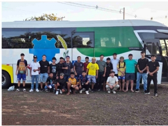 Atletas da escolinha de futebol de campo de São Miguel do Iguaçu participam da Copa Sul América em São Paulo