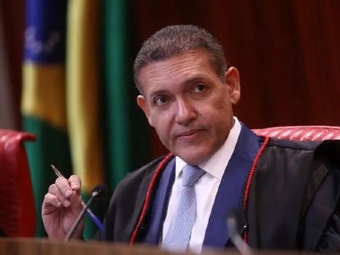 A gritante diferença entre Nunes Marques e Alexandre de Moraes