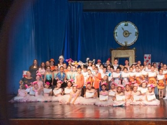 Na noite de ontem, o CPC Arandurá de Medianeira foi palco de um belo espetáculo: ALICE ATRAVÉS DO ESPELHO