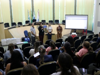 Governo Municipal entrega 57 tablets para Agentes Comunitárias de Saúde e fortalece atendimento na Atenção Primária