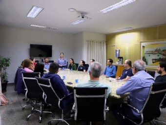 Gestão Municipal participa de reunião sobre a construção do novo Plano Municipal de Educação