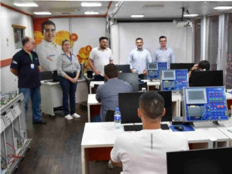 Curso gratuito de Automação Industrial inicia aulas em São Miguel do Iguaçu com vagas disponíveis